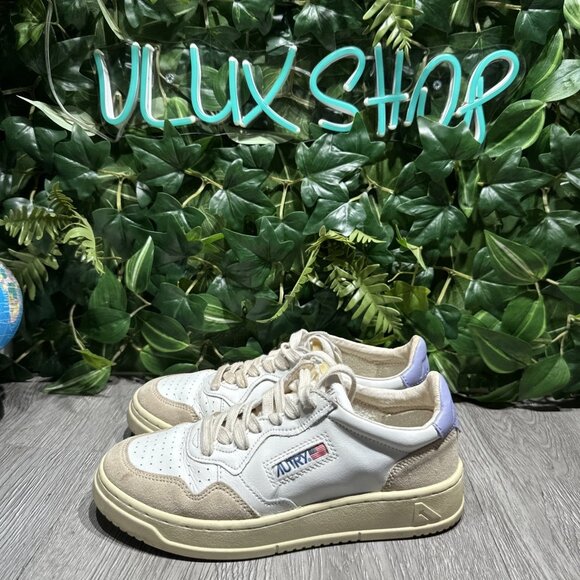 AUTRY Women’s ‘Medalist’ Low Leather & Suede Sneakers White Powder 38 / 8 $260+ - Picture 4 of 10
